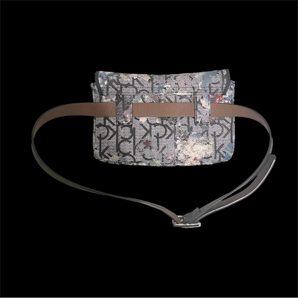 Calvin Klien Belt Bag - Picture 3 of 4